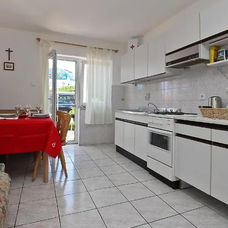 Zlatica-530m Vom Meer, Terrasse, Grill Apartment *